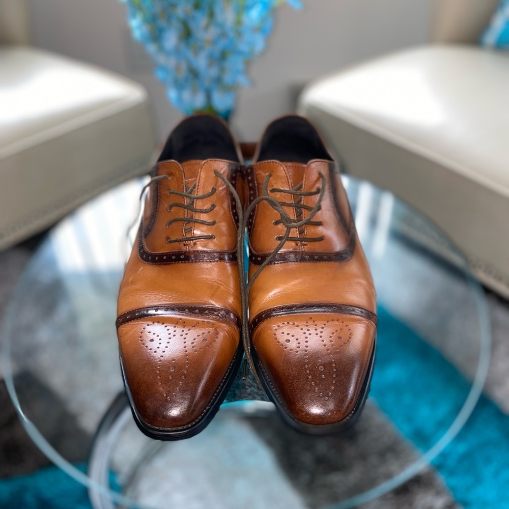 Men’s brown burnished dress shoe